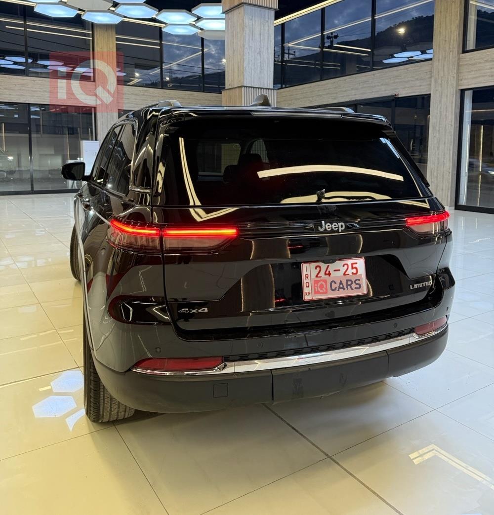 جيب جراند شيروكي